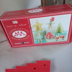 Nordic Ware 3D stand up Christmas Cookie Cutters